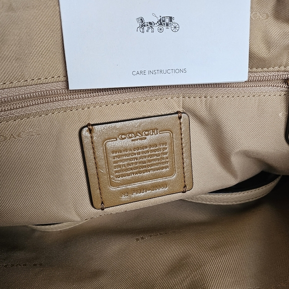 Coach (Beige) - Picture 7 of 7